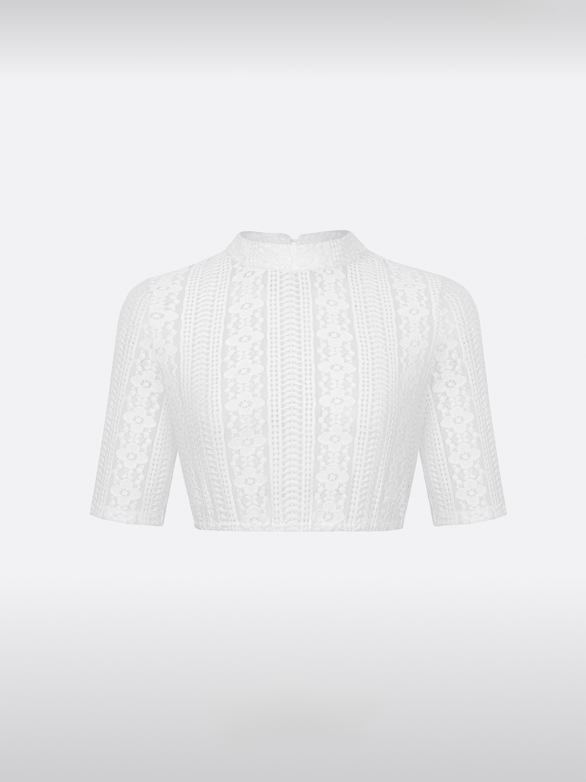 Dirndlbluse Andora in weiß – halbarm mit hochgeschlossen